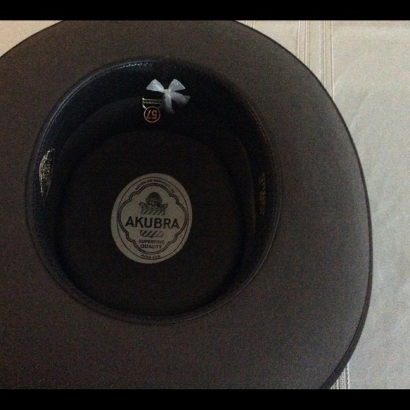 Akubra female hat - Picture 2 of 2